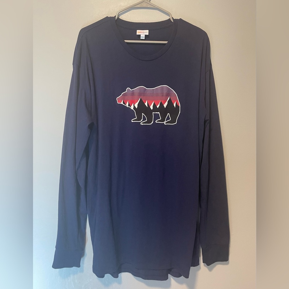NWOT LuLaRoe Bear Mountain Long Sleeve Tee